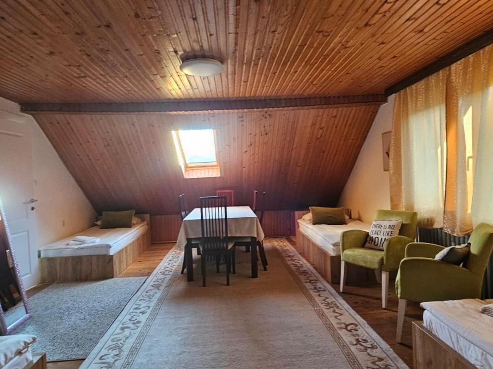 Family Apartment With Garden Sarajevo Buitenkant foto
